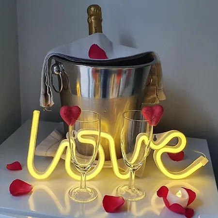 Au Charme De Pépiole Couette-café