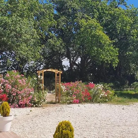Bed & Breakfast Au Charme De Pepiole