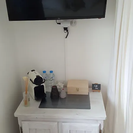 Au Charme De Pepiole Couette-café 4*