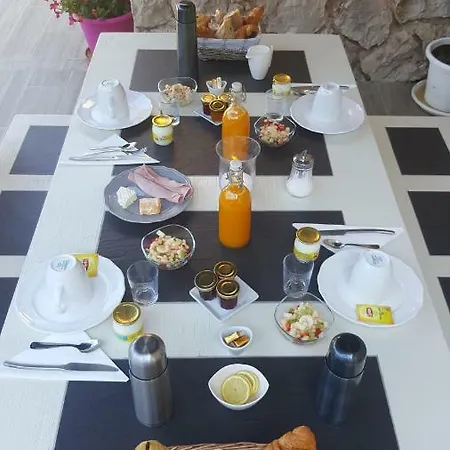 Au Charme De Pepiole 4*