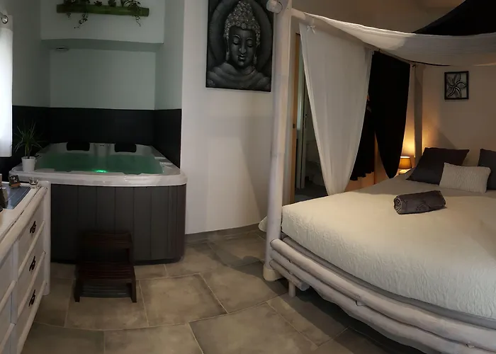 Au Charme De Pepiole B&B 4*