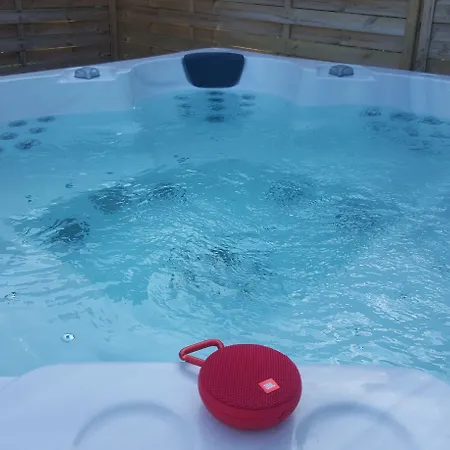 Bed & Breakfast Au Charme De Pepiole 4*